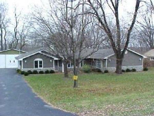 1st image of 4977 Moreland Dr