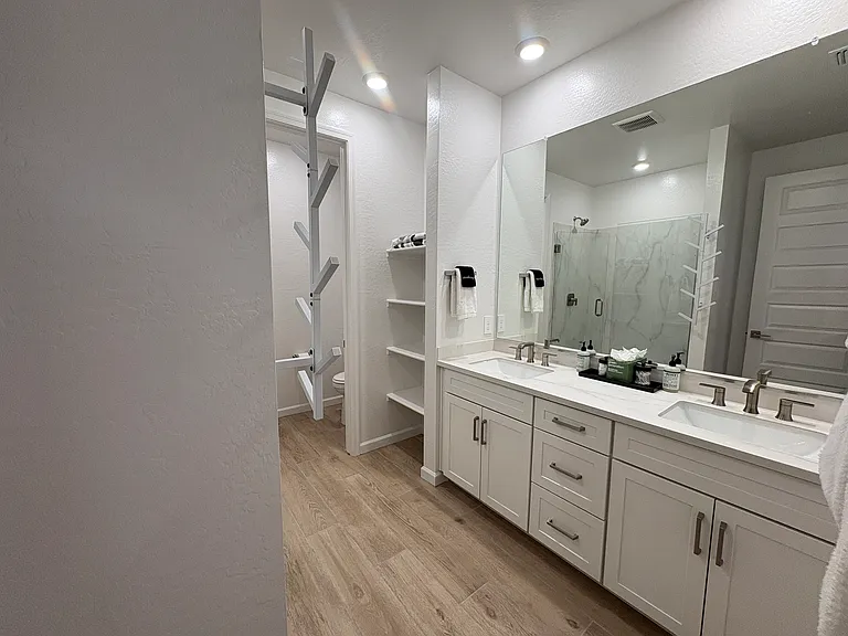 1172 E Kachina Trl — Photo 16