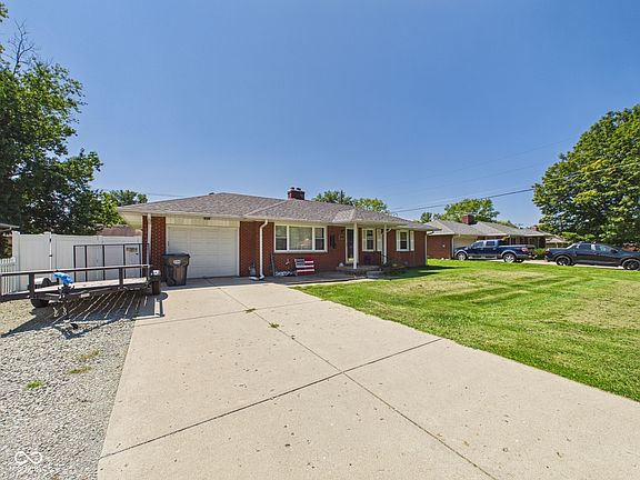 3rd image of 3405 Laurel Ln