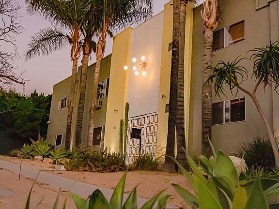 2nd image of 806 Coronado Ter APT 3