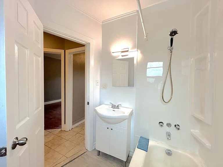 61 East Ave S #5 — Photo 27
