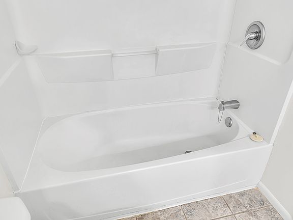 2nd image of 52380A Fosteriyah Dr