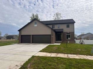 30242 Weathervane Woods Dr, New Haven, MI 48048