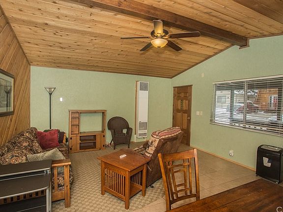4th image of 964 Pine Ln