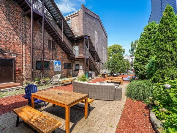 300 Communipaw Avenue image 40 of 43