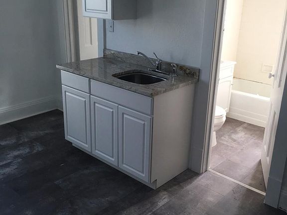 5th image of 3673-73A E Holmes Ave