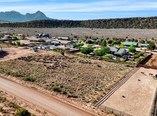 1043 W Little Pinion Way, Apple Valley, UT 84737