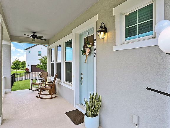 3rd image of 9492 Meadow Hunt Way