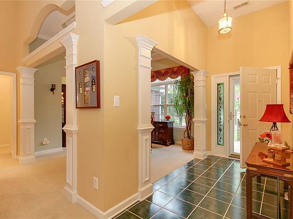 2nd image of 2237 Natoma Dr