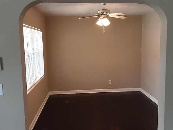 4th image of 3904 Anvers Blvd