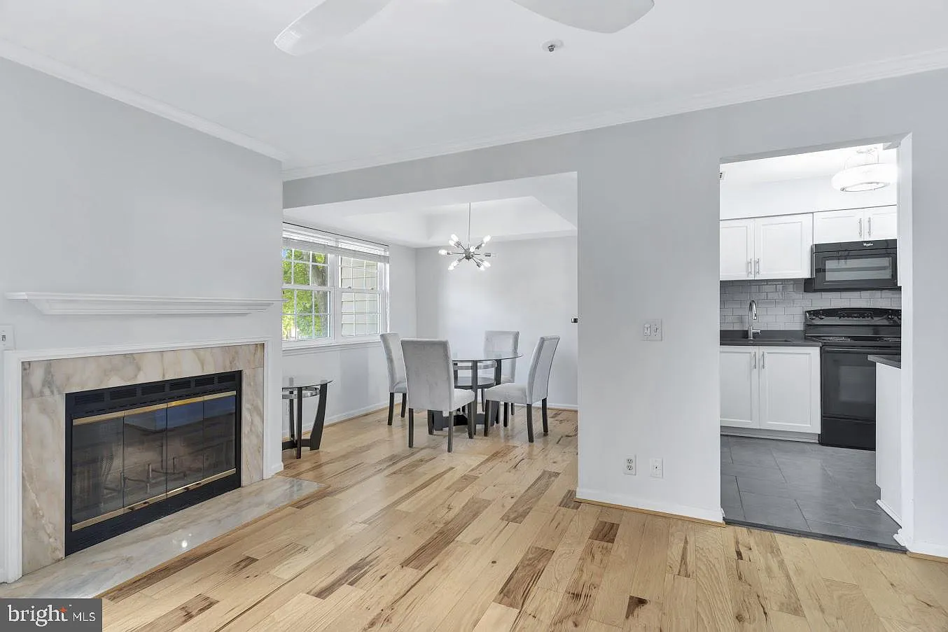 5716 Chapman Mill Dr — Photo 3