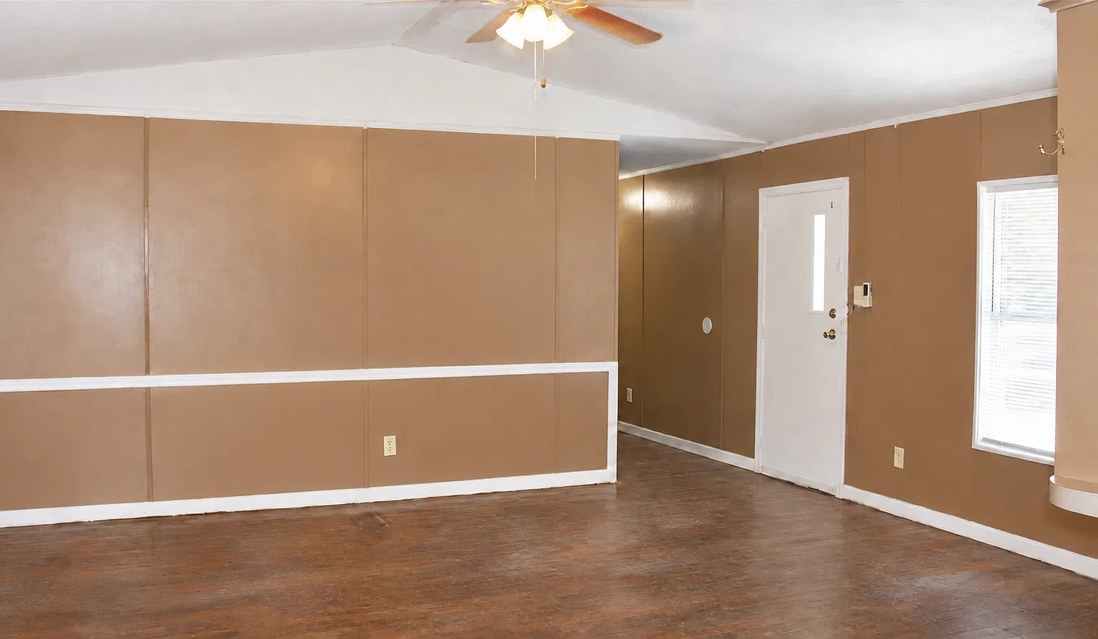 3 bed, 1294 sqft, $1,350 — Photo 4