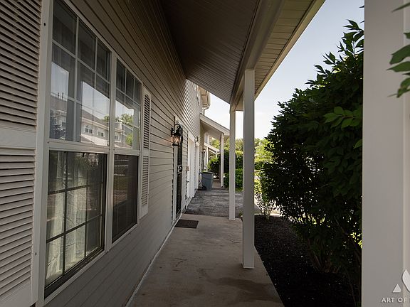 3rd image of 4114 195th St Unit 76-A