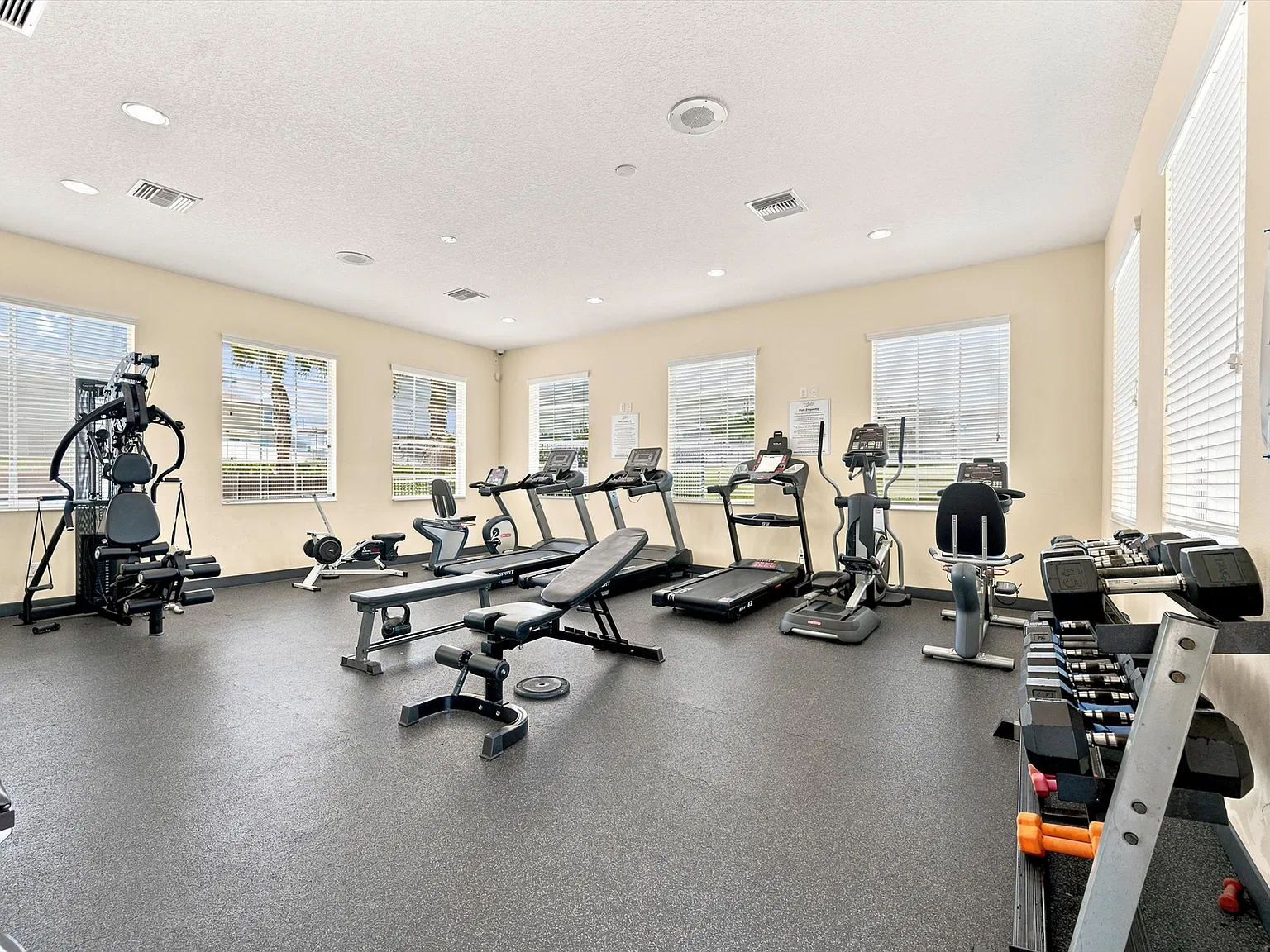 3 bed, 2.5 bath, 1700 sqft, $2,700 — Photo 3