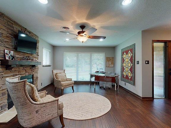 3rd image of 3775 Wheat Dr