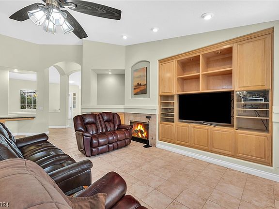 4th image of 2479 Walsh Glen Ct