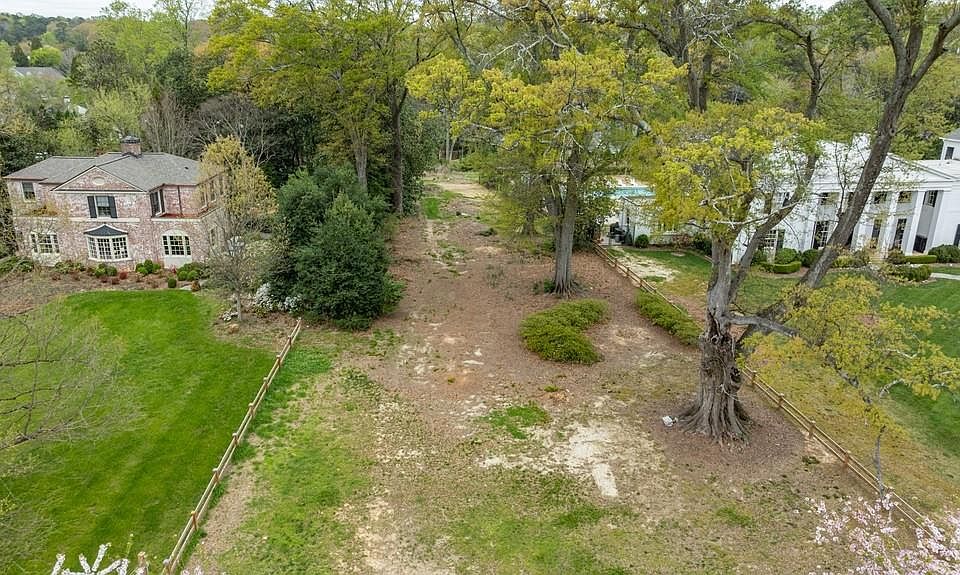 1st image of 3190 Arden Rd NW #1