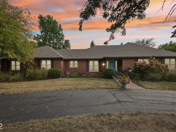 135 Westmoor Dr, Lebanon, IN 46052