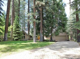 23 Cedar Ln, Graeagle, CA 96103