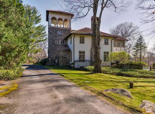 2 E Meadow Rd, Wilton, CT 06897