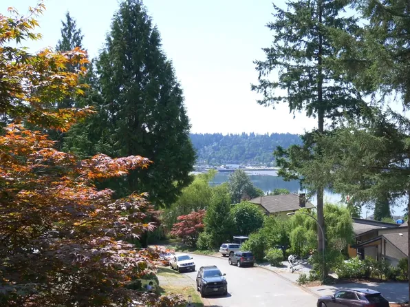 60 Walton Way, Pt Moody, BC V3H 3P3
