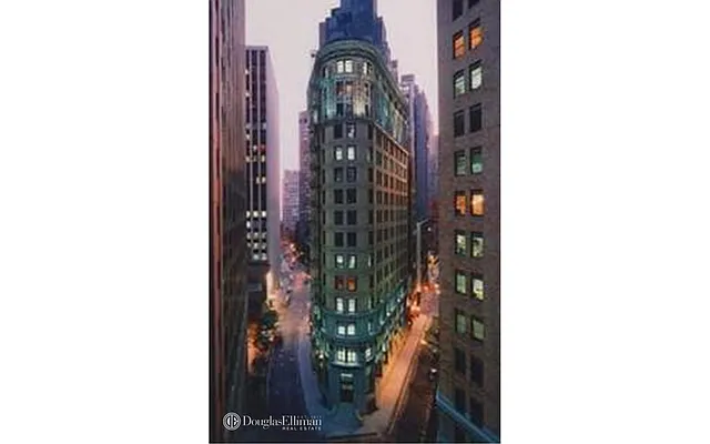 Rented by Douglas Elliman | media 23