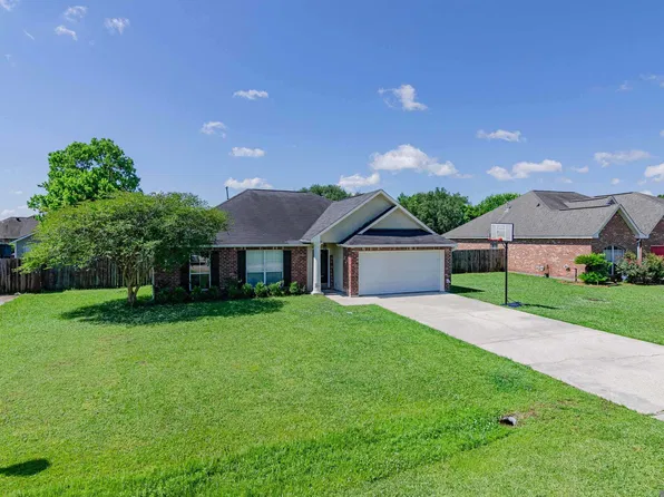 9890 Asheville Dr, Denham Springs, LA 70706