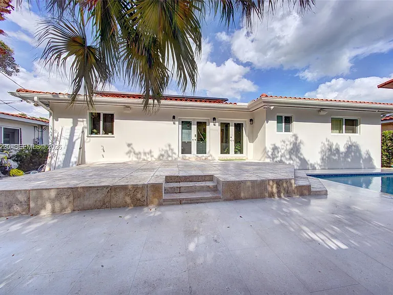 3508 Crystal View Ct — Photo 29
