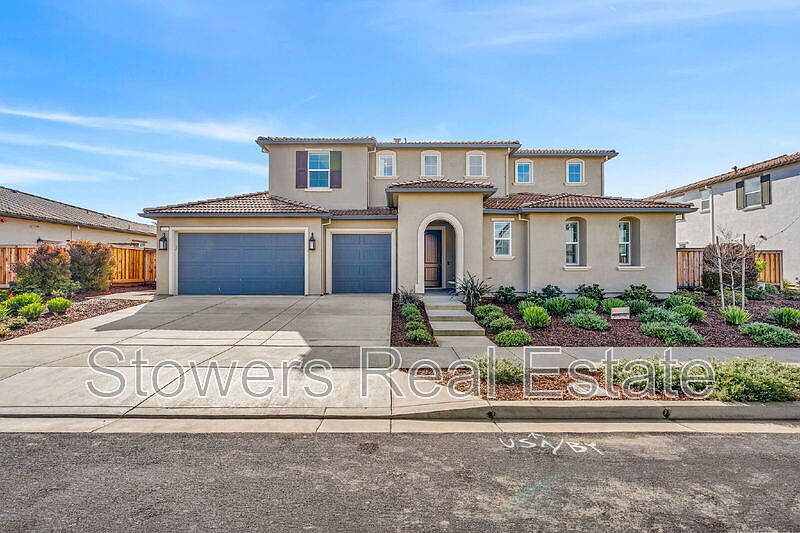 1st image of 176 Raven Cir