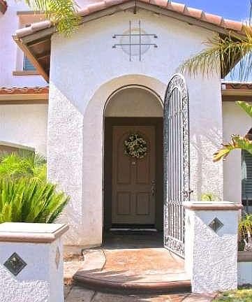 2nd image of 3811 Hedge Ln