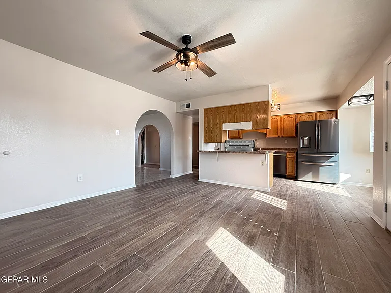9321 Sorbonne Dr — Photo 10
