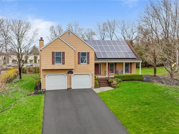 138 Lexington Dr, Ithaca, NY 14850