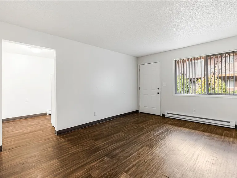 Bayberry Apartments — Photo 24