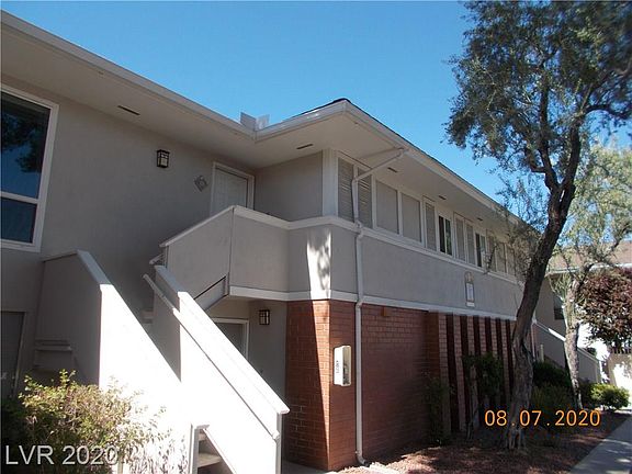3rd image of 778 Oakmont Ave Unit 310