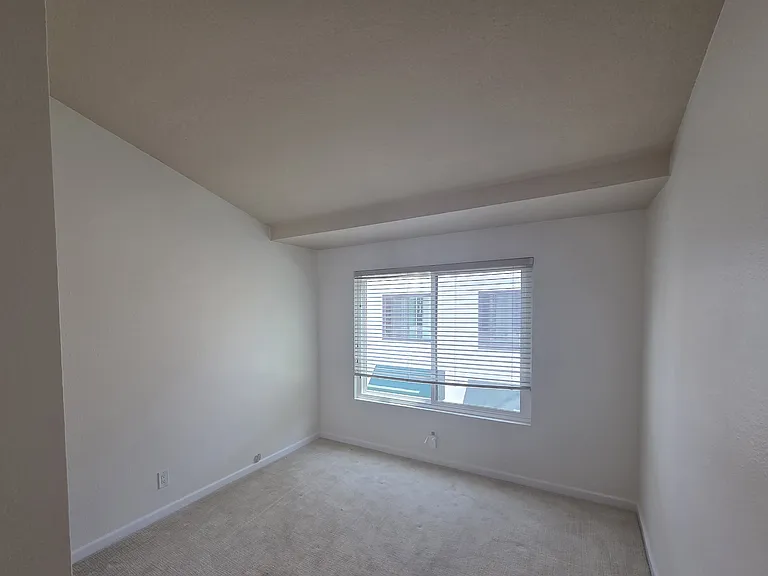 7492 Seabluff Dr #107 — Photo 26