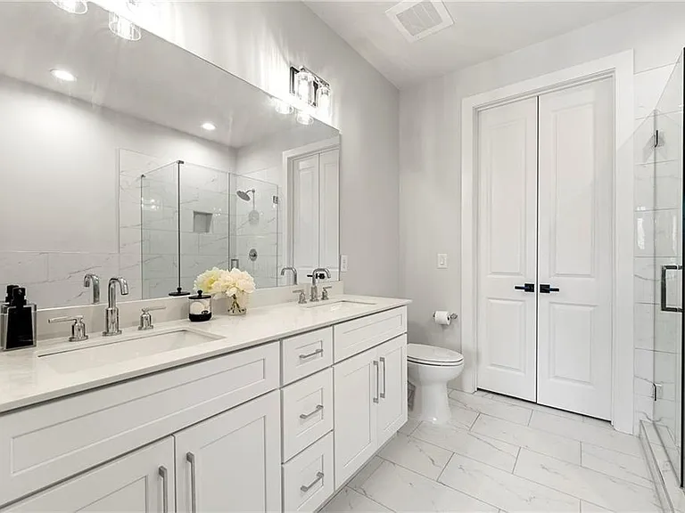 6890 Peachtree Dunwoody Rd #301 — Photo 20