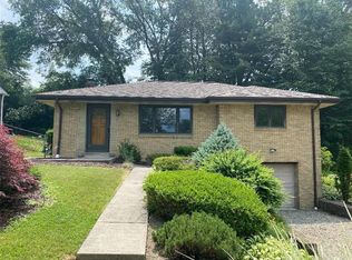 229 Rolling Dr, Pittsburgh, PA