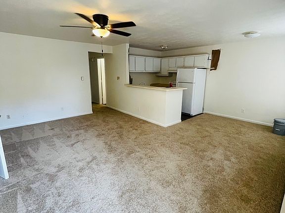5th image of 7427 Tyndale Ct APT 4