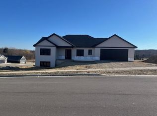 495 Foxfield Court, Oregon, WI 53575