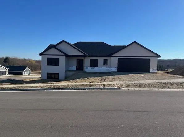 495 Foxfield Court, Oregon, WI 53575