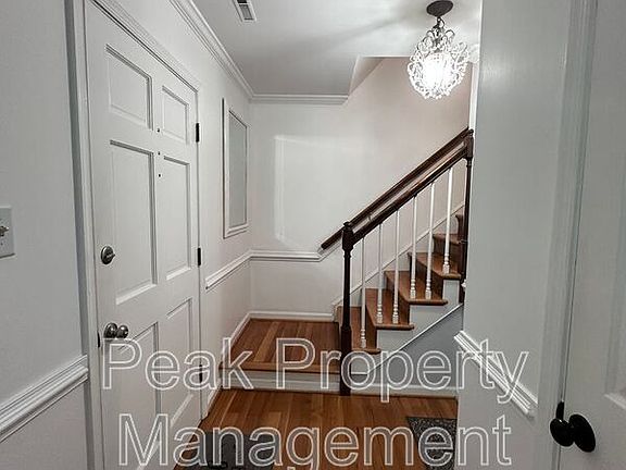 4th image of 1825 Red Queen Ct
