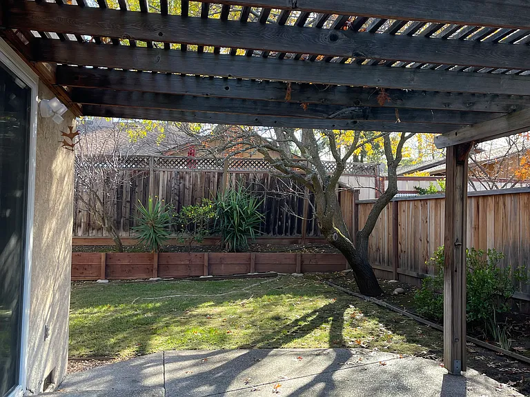 5471 Tara Dr — Photo 8