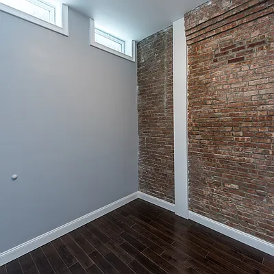 Rented by Nooklyn NYC LLC | media 43