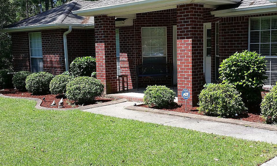 2nd image of 1925 Jamaica Dr