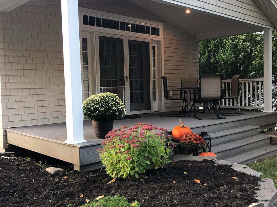 1st image of 185 Pond Rd