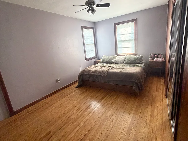 1301 S Albany Ave #B — Photo 6