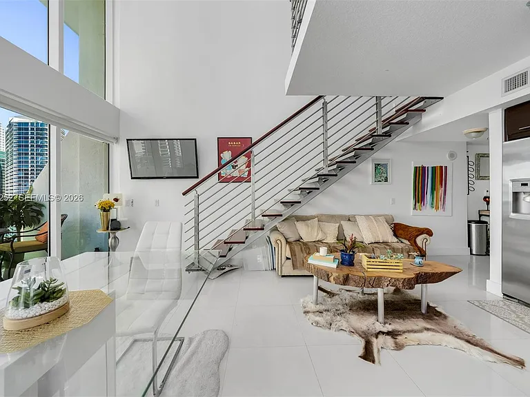 41 SE 5th St #2117 — Photo 5