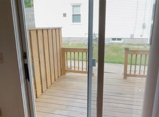 1 Prospect St APT B, Pawcatuck, CT 06379