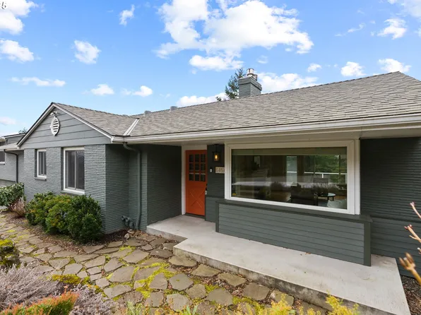 6454 SW Parkhill Dr, Portland, OR 97239
