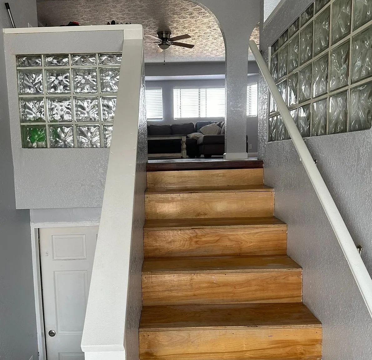 4 bed, 2250 sqft, $3,550 — Photo 2